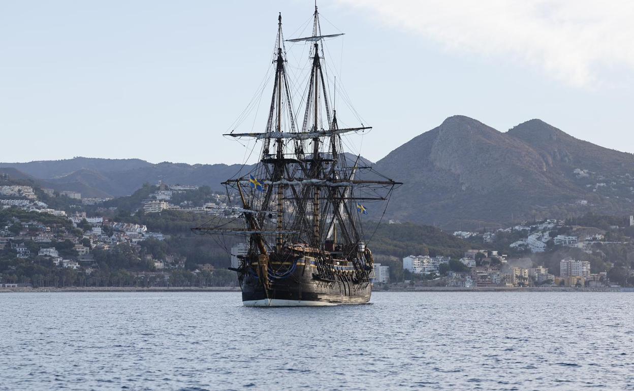 The the world's largest oceangoing wooden sailing ship